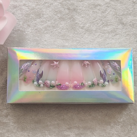 New 3D Press-on Nails - Picture 6 of 6